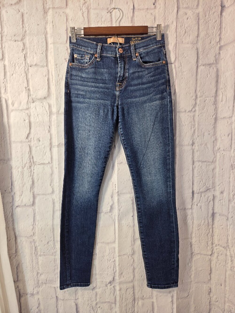 7 For All Mankind 26 Medium Wash Denim Blue Mid Rise Skinny Jeans